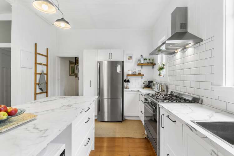 6 Vonnell Place Birkdale_16