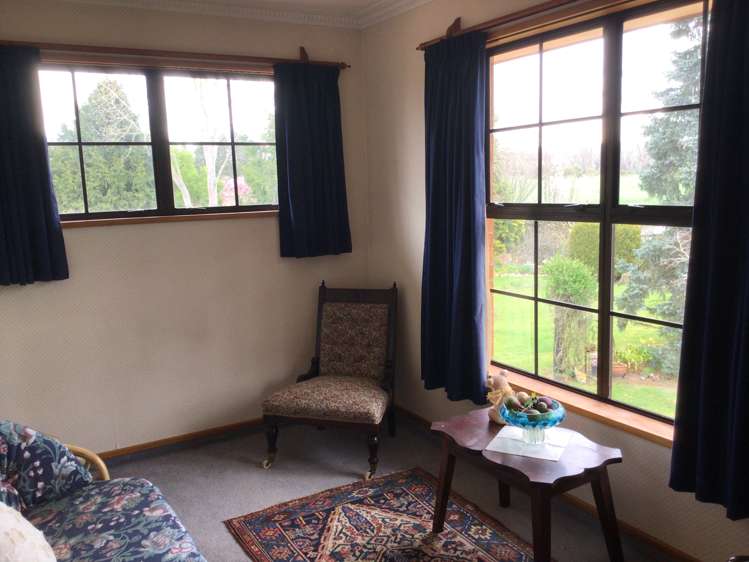 77 Beach Road East Elgin_16