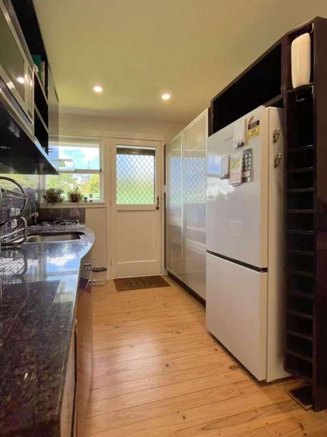 2/33 Hamlin Road 1816_3