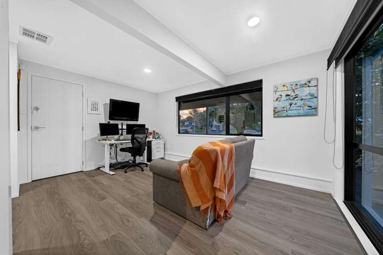 20 Lilian Place Farm Cove_13