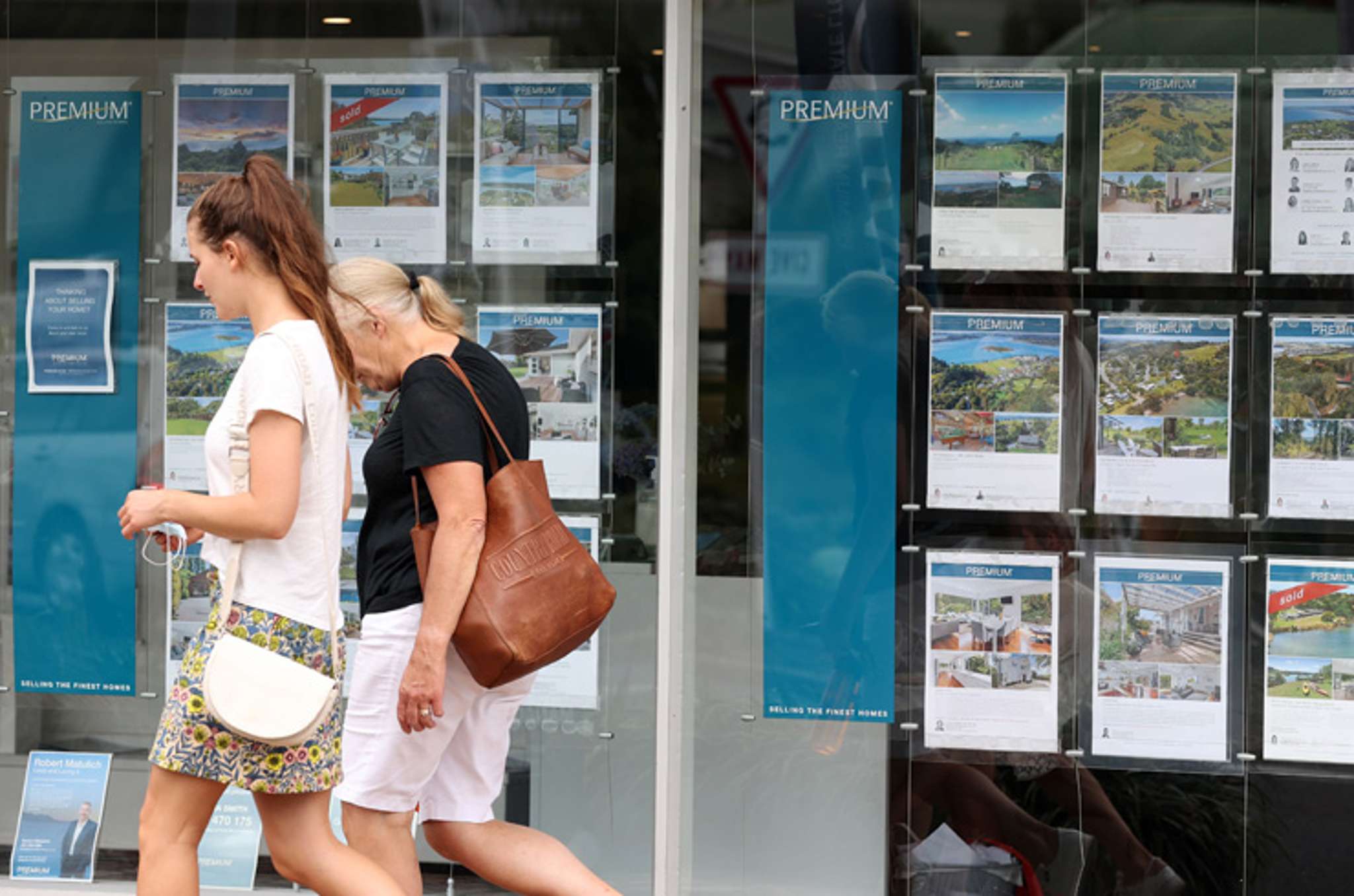 Tony Alexander: We’re in a buyer’s housing market now