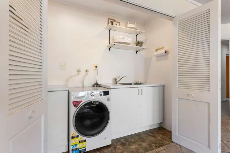 6 Linicro Place Wattle Downs_21