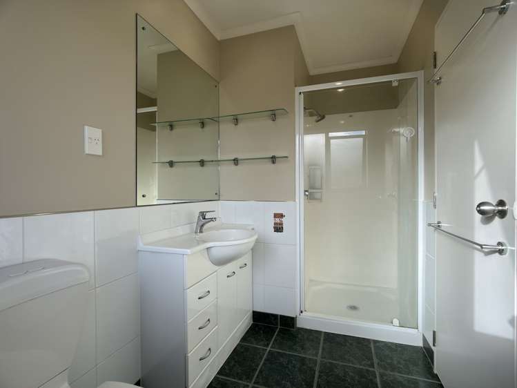 6 Croftview Road Wattle Downs_7