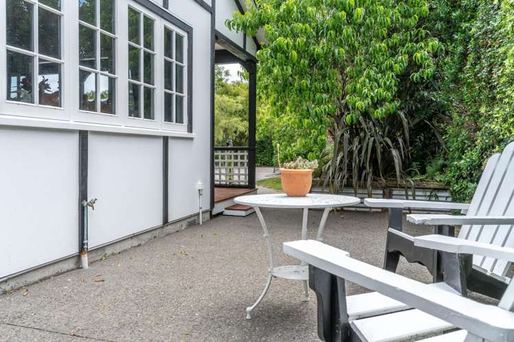 25B Clifton Avenue Carterton_16