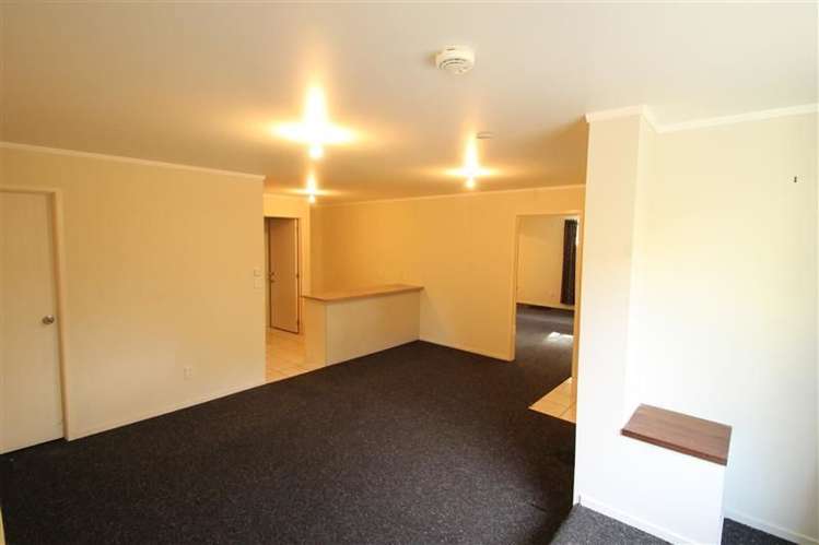 5 Lysander Crescent Beach Haven_13