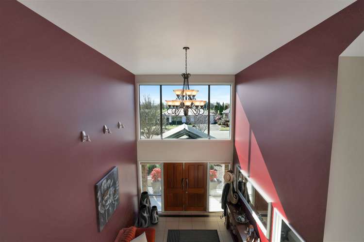 4 Country Place Allenton_26