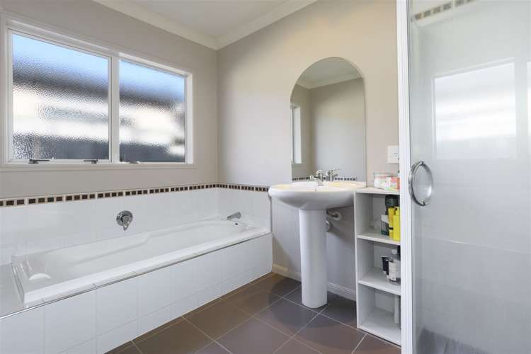 56 Oriental Parade Papamoa_11