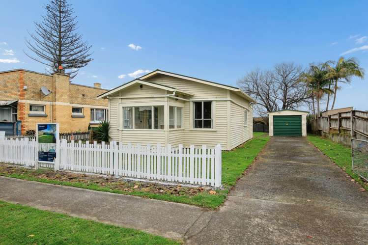 232 Great South Road_1
