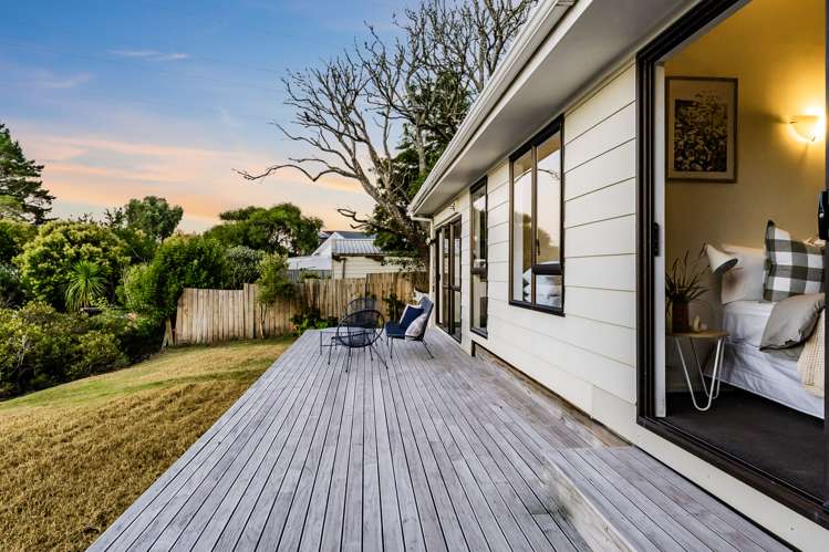 40 Queen Mary Avenue New Lynn_14