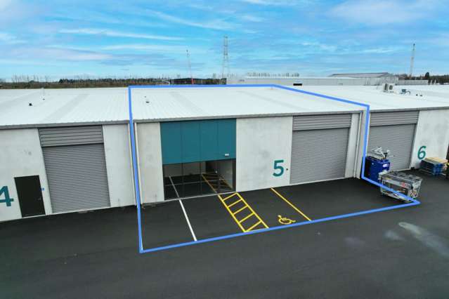 Impressive 246sq m Vacant Industrial Unit