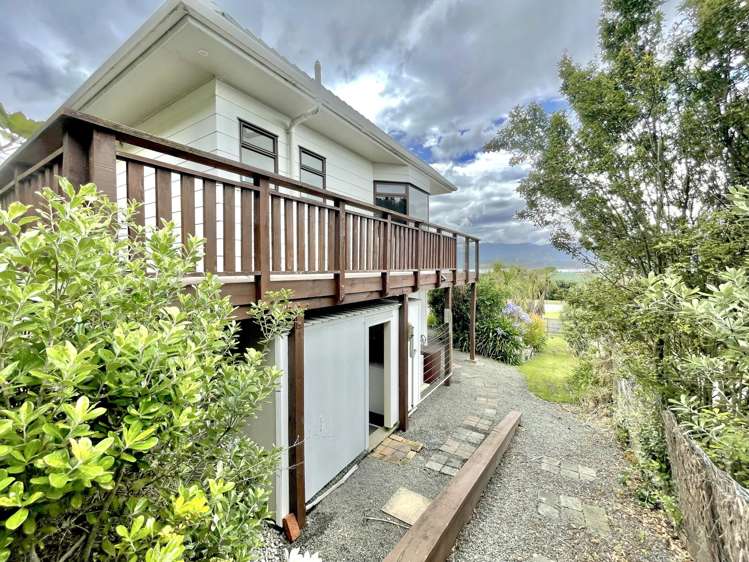 98 Lake Ferry Road Lake Ferry_16