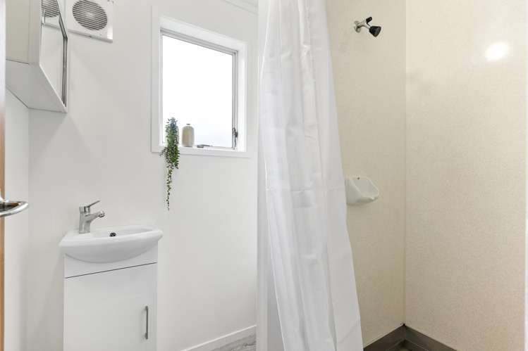 11 Dell Way Bucklands Beach_21
