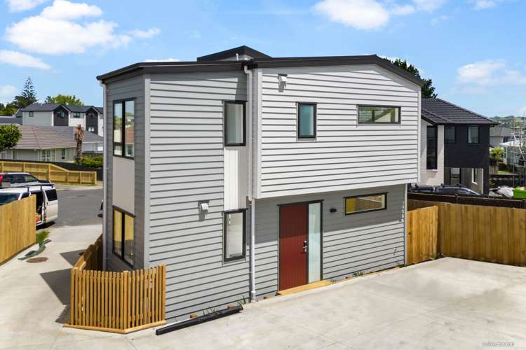 12a Shamrock Lane Te Atatu Peninsula_1