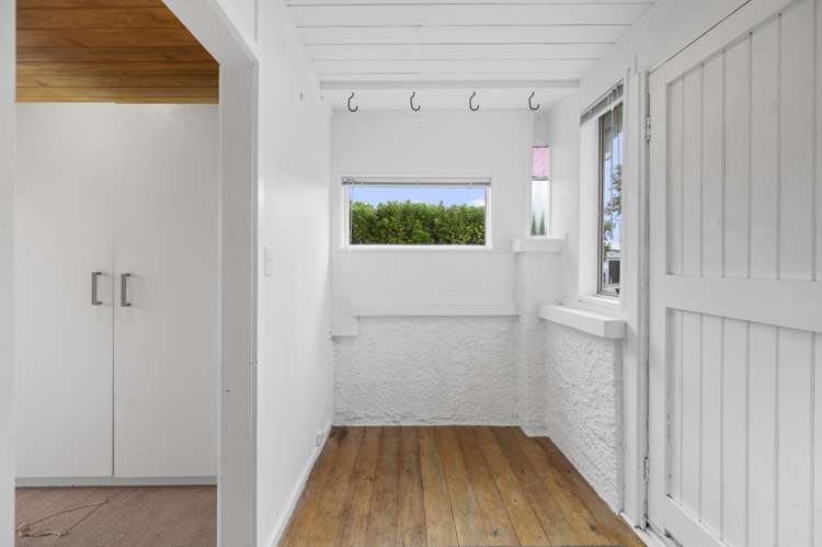 3 Campaign Street Napier South_12