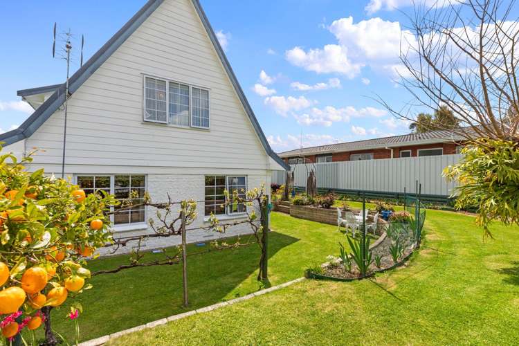 1 Matua Road Matua_30