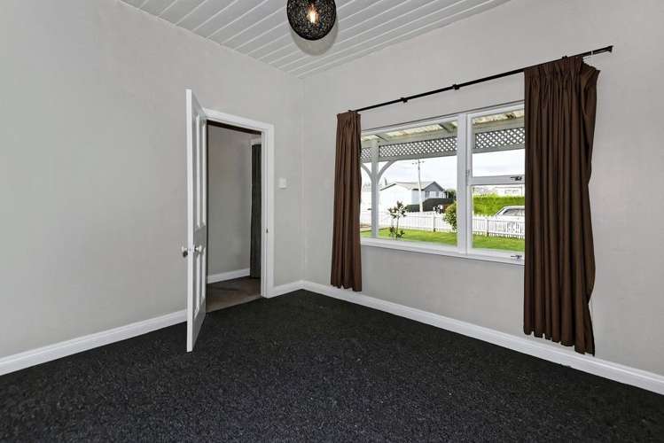 16 Cleland Street Belfast_9