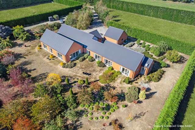 Private Family Paradise in Hororata