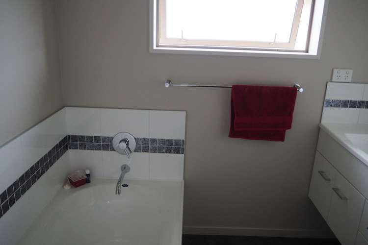 56 Essex Street Weston_16