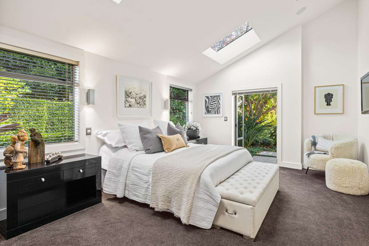11 Riverside Drive_4