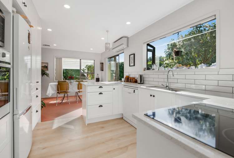 5 Edgewater Grove Orewa_5