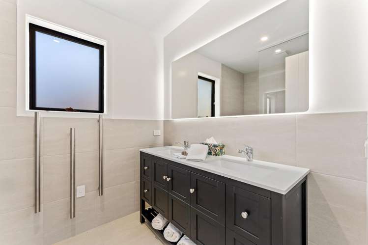 12A Walbrook Road Manly_11