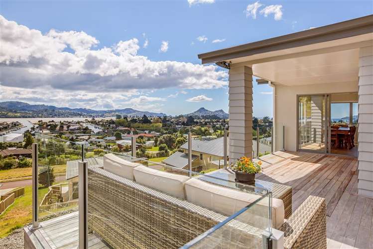 42 Panorama Parade Pauanui_18