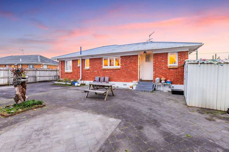 41 Sutton Crescent Papakura_14