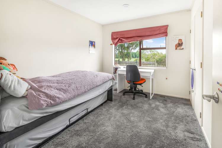 45 Ashurst Avenue Pukete_13