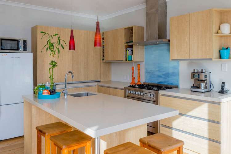 55 Marine Parade Paraparaumu Beach_4