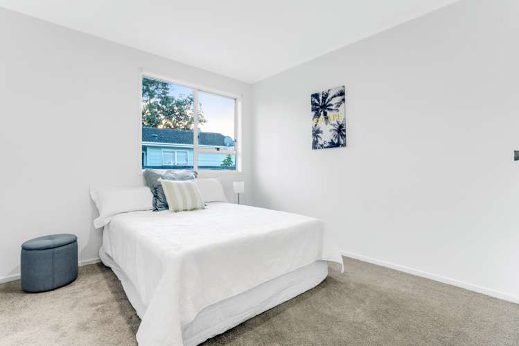 102 Flat Bush Road Clover Park_8