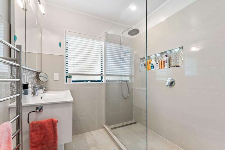 1/12 Knott Road Stanmore Bay_14