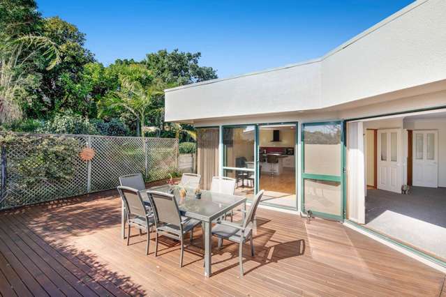 13 Jelas Road Red Beach_4