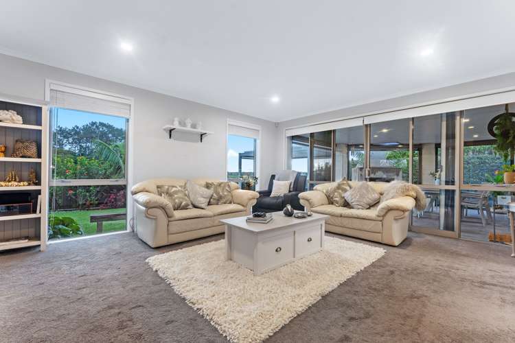 2 Lees Cove Karaka_8