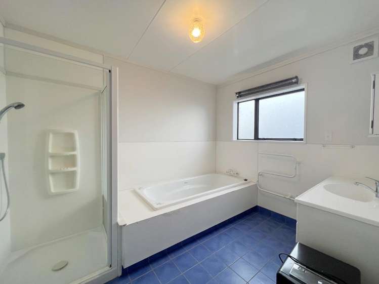16 Church Road 1136_6