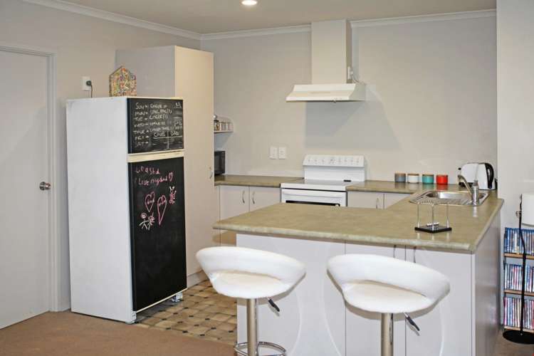 5/271 Queen Street Pukekohe_11