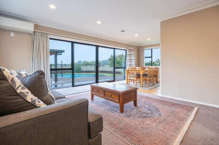 6 Resthill Crescent Glenview_4