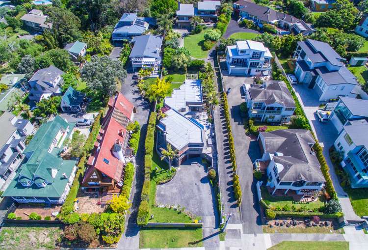 132 Beach Road Castor Bay_9