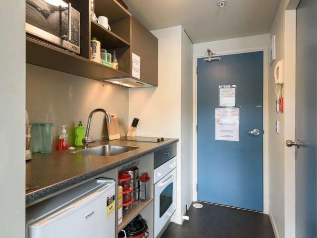 5f/242 Taranaki Street Mount Cook_3