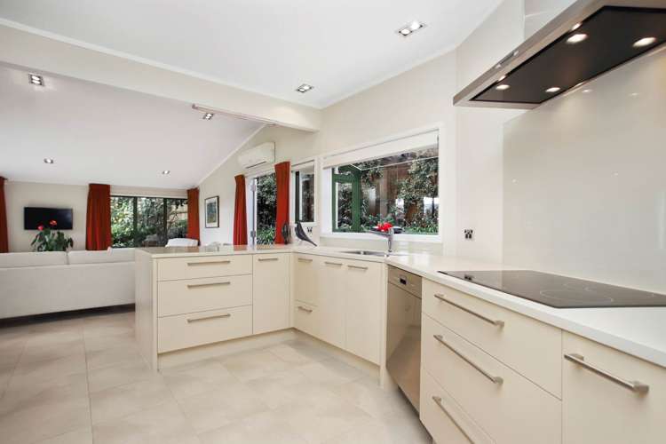 1/70 Bassett Road Remuera_6