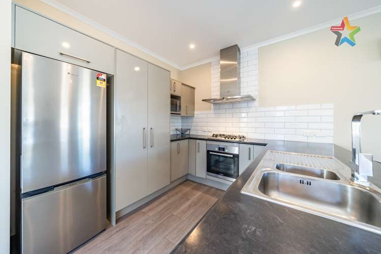 14 Fraser Colman Grove Wainuiomata_4