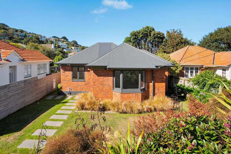 544 Broadway Strathmore Park_21