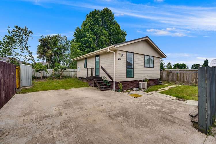 25 & 25A Paul Crescent Fairfield_14