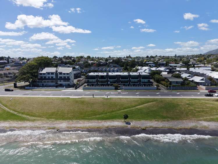 8/88 Lake Terrace Taupo_21