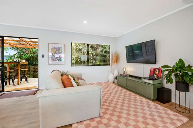 63B Albatross Road Red Beach_8