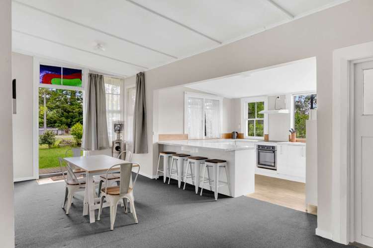 14 Uawa Parade Tolaga Bay_15