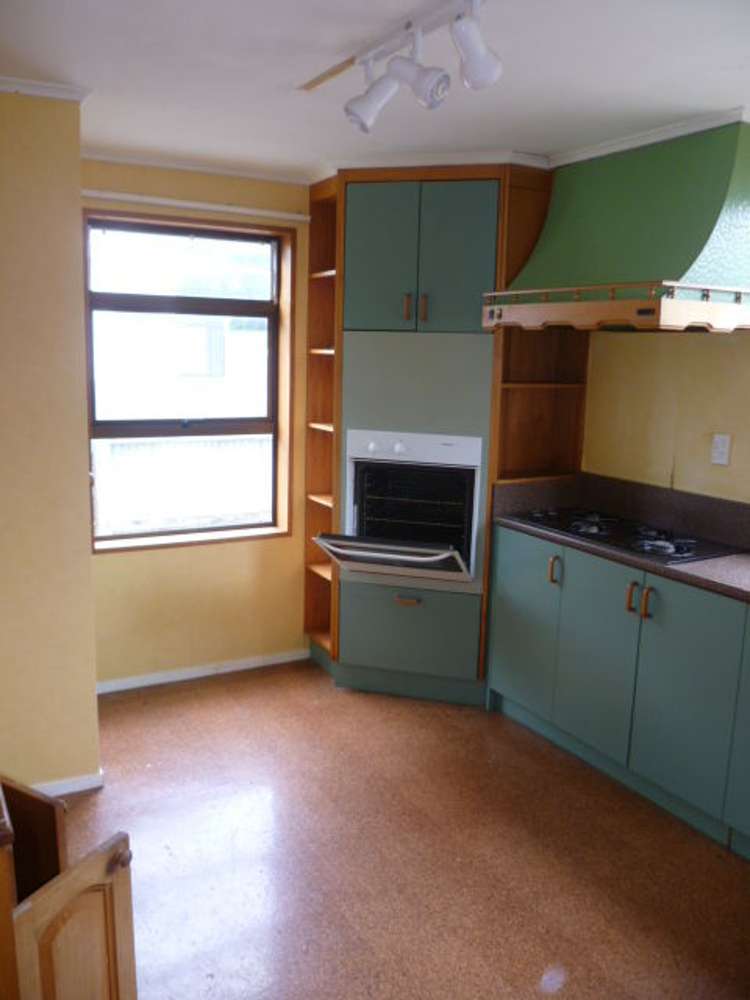 24 Hereford Street West End_2