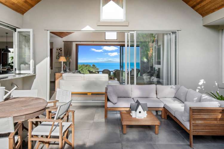 64 Beauvoir Avenue Matakatia_13