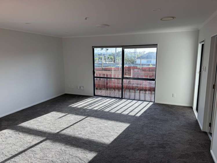 8 Cambridge Road Manurewa_4