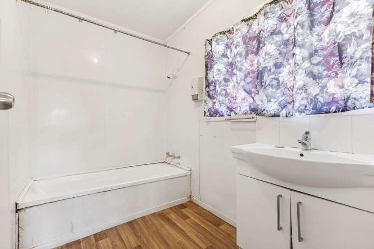 44 Birdwood Road Pukekohe_14