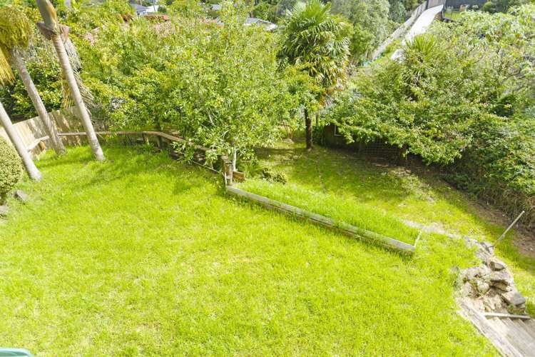 43 Derwent Crescent Titirangi_18